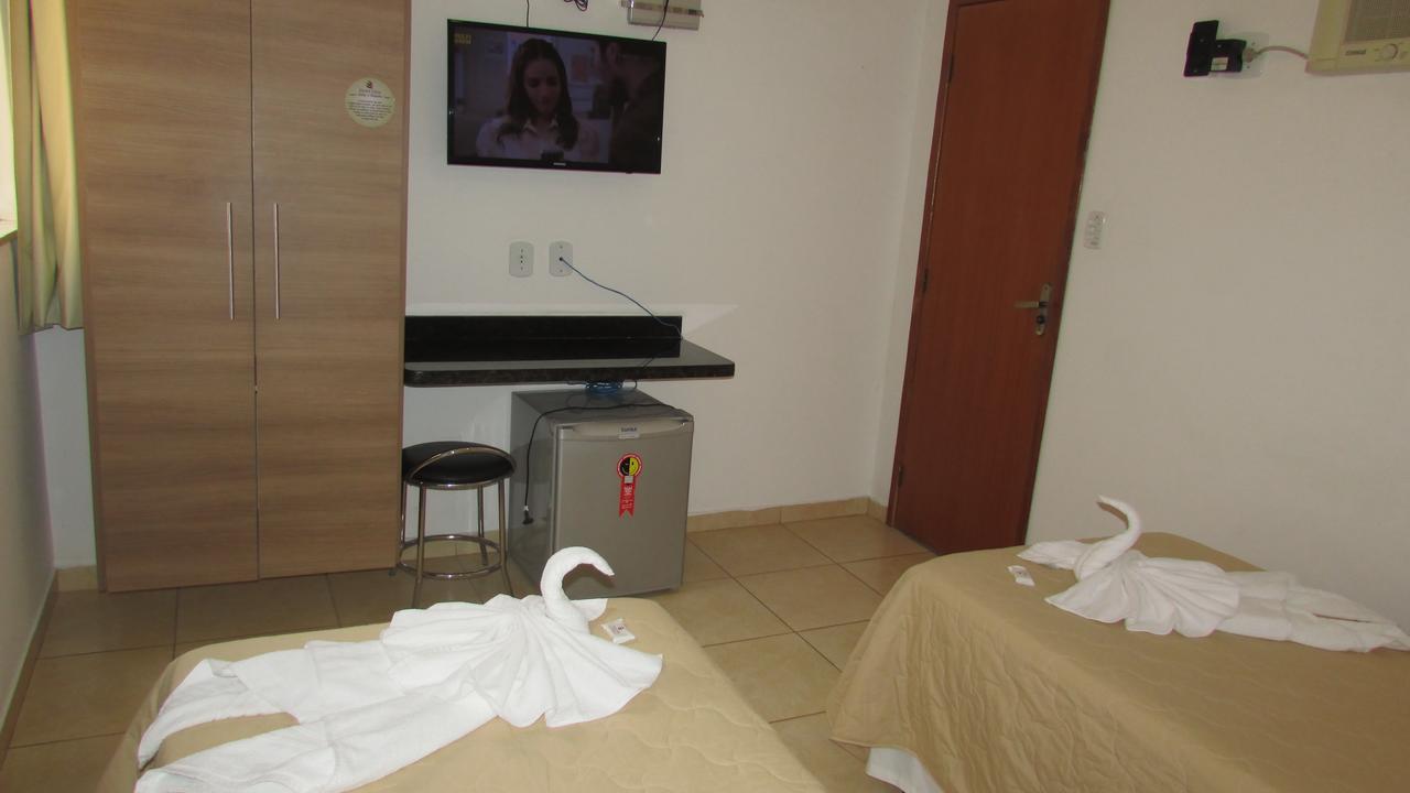 Hotel Oitis Governador Valadares Exteriör bild